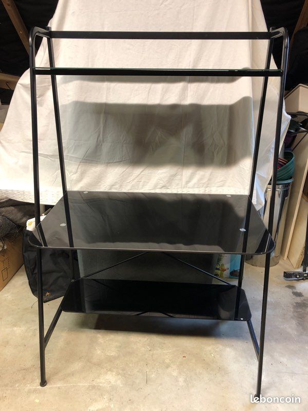 Bureau (image 1)