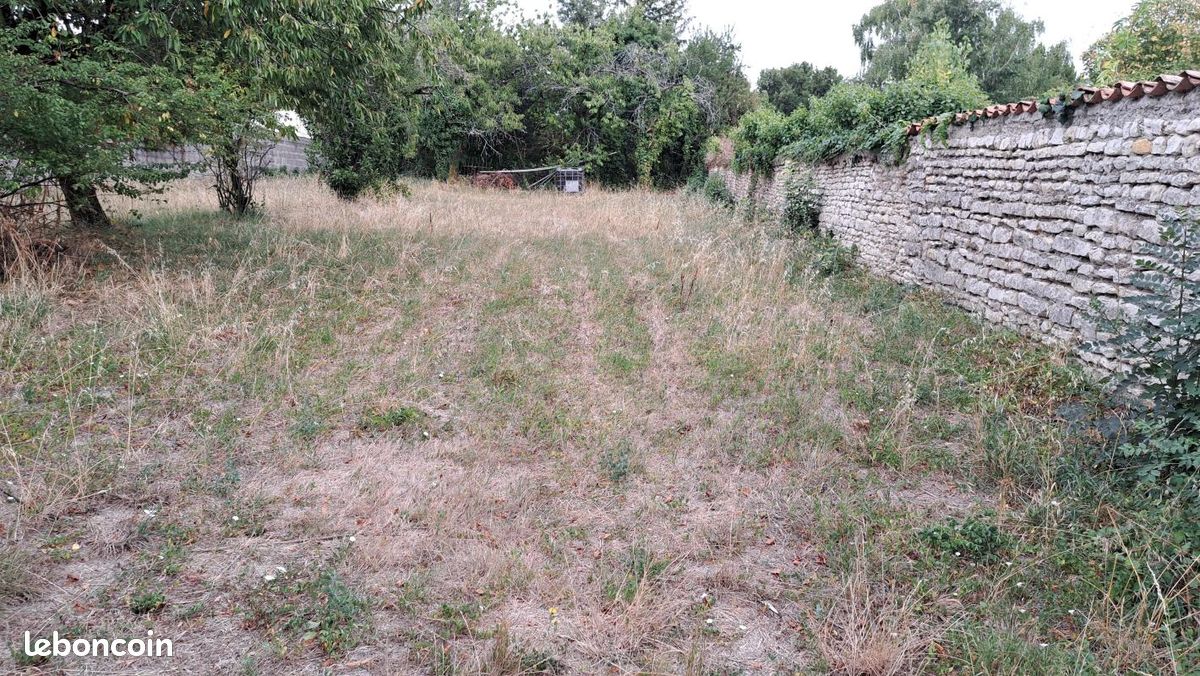 Terrain 724 m² Verines · à Vérines · 104 500 €