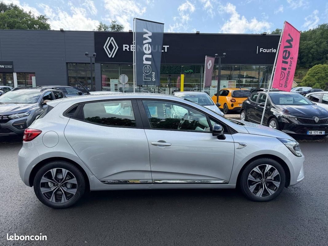 RENAULT Clio E-Tech 140 - 21N Limited (image 4)