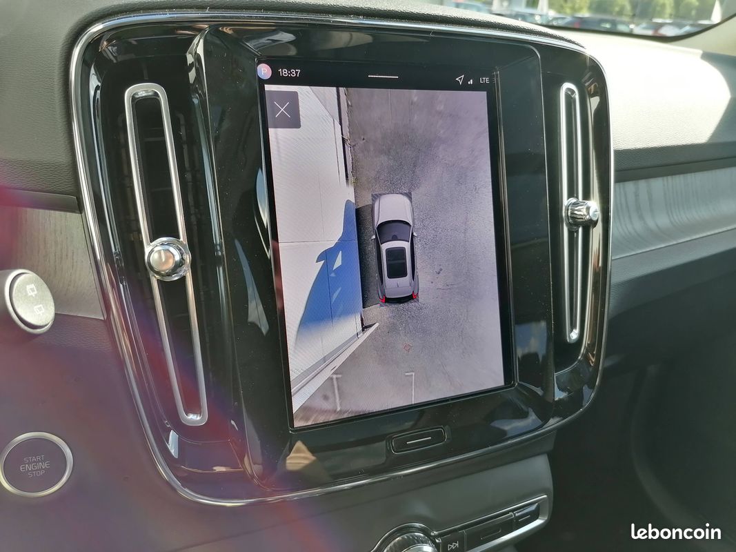 VOLVO XC40 B3 163 ch DCT7 Ultra (image 18)