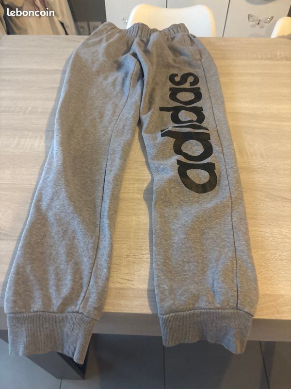 Jogging Adidas taille XS (image 1)
