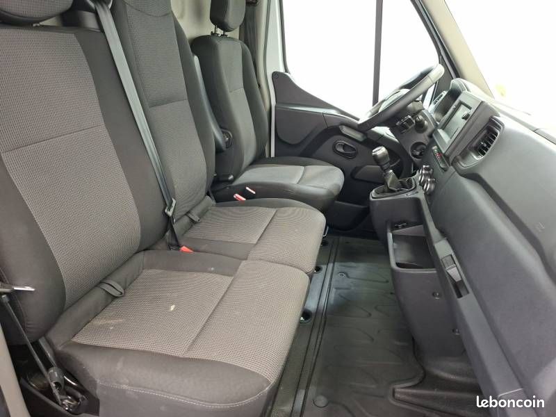 Renault Master FOURGON FGN TRAC F3300 L1H2 DCI 135 GRAND CONFORT (image 12)
