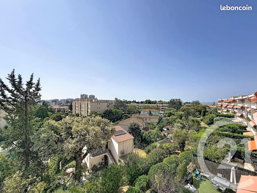 Appartement 3 pièces 61 m² · à Antibes · 61 m² · 299 000 €