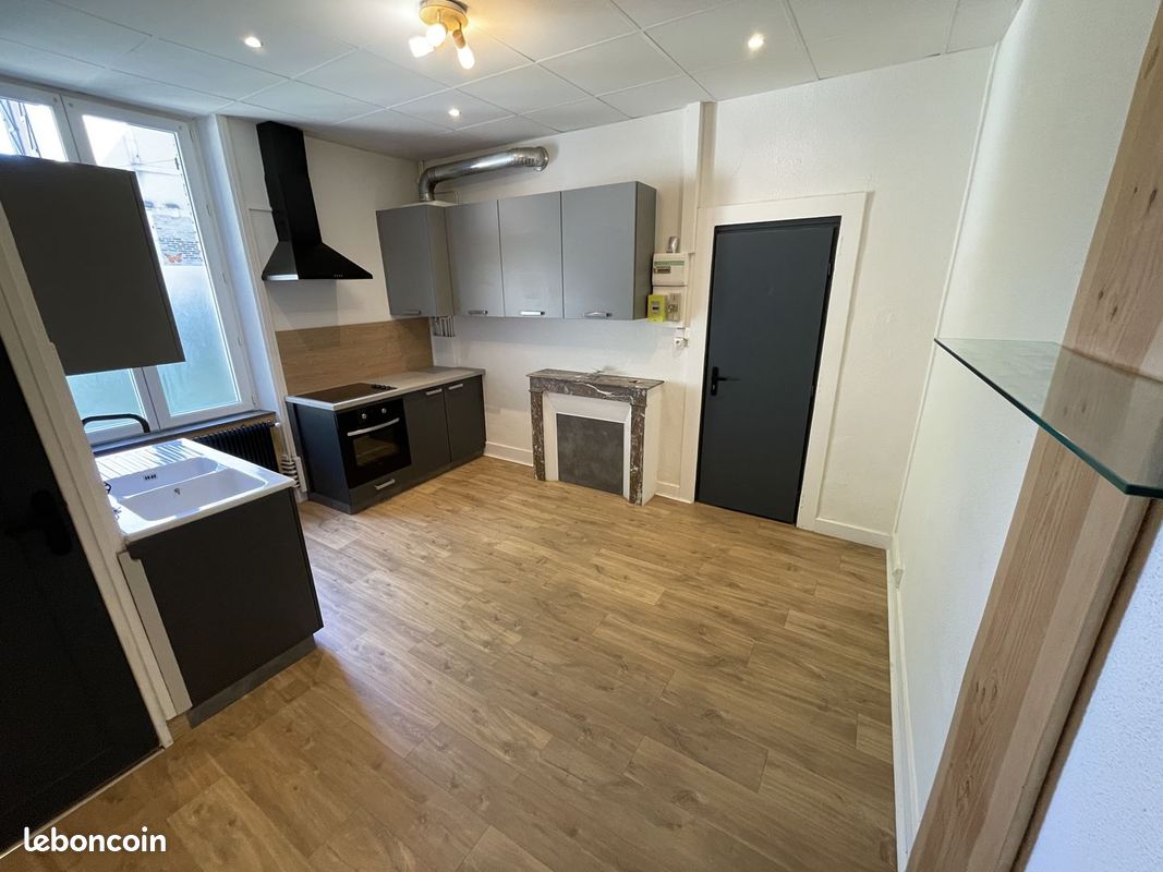 Appartement 2 pièce(s) 40 m²à louer Vesoul