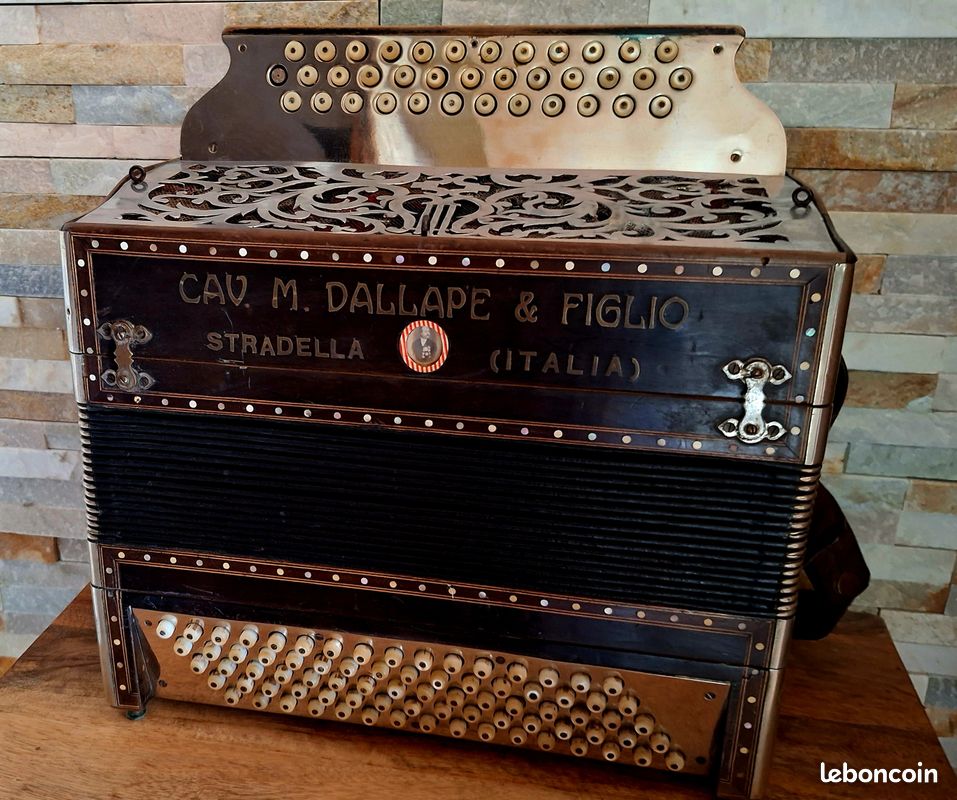 ANCIEN ACCORDEON DALLAPE & FIGLIO. Année 1930 (image 11)