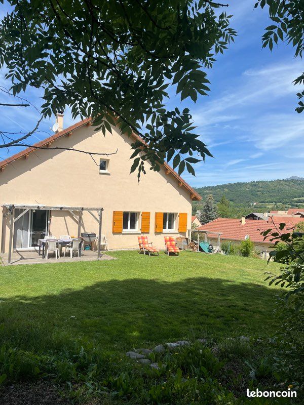 Maison 7 pièces 170 m² · à Chabottes · 170 m² · 427 000 €
