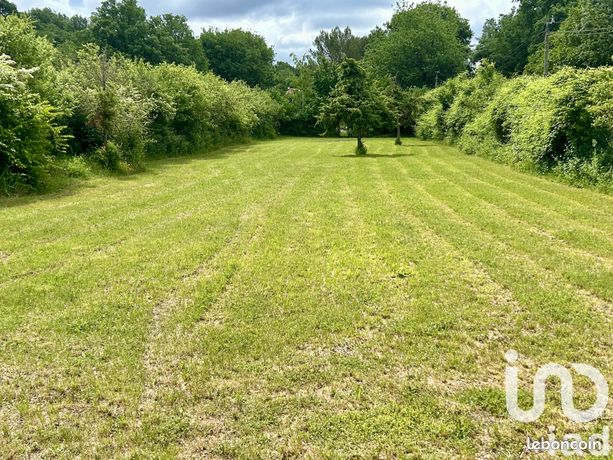 Terrain 1794 m² Brue-Auriac