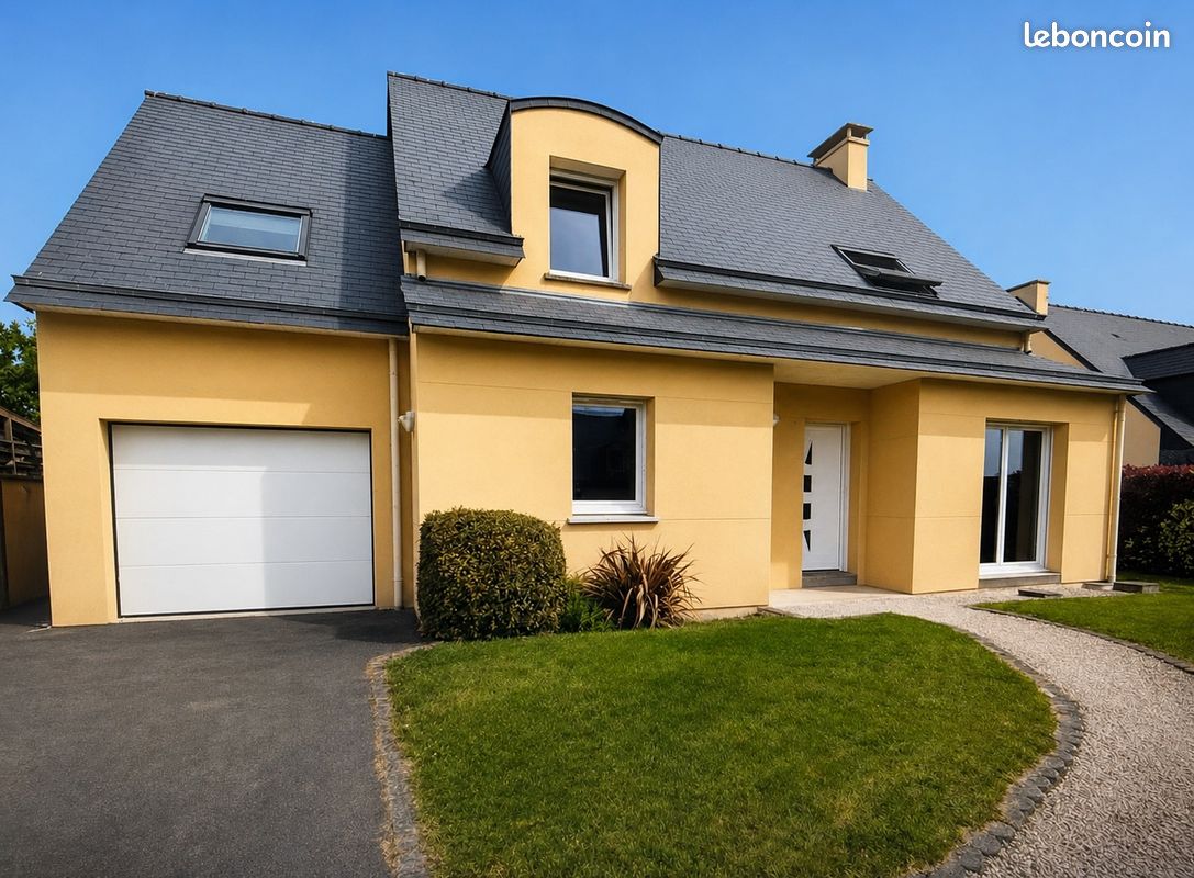 Maison 5 pièces 113 m² · à Dingé · 113 m² · 270 000 €