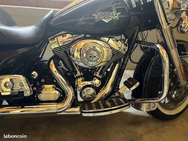 Harley davidson road king classic (image 3)
