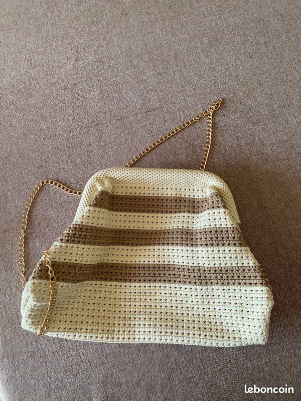 Sac pochette forme bourse (image 1)