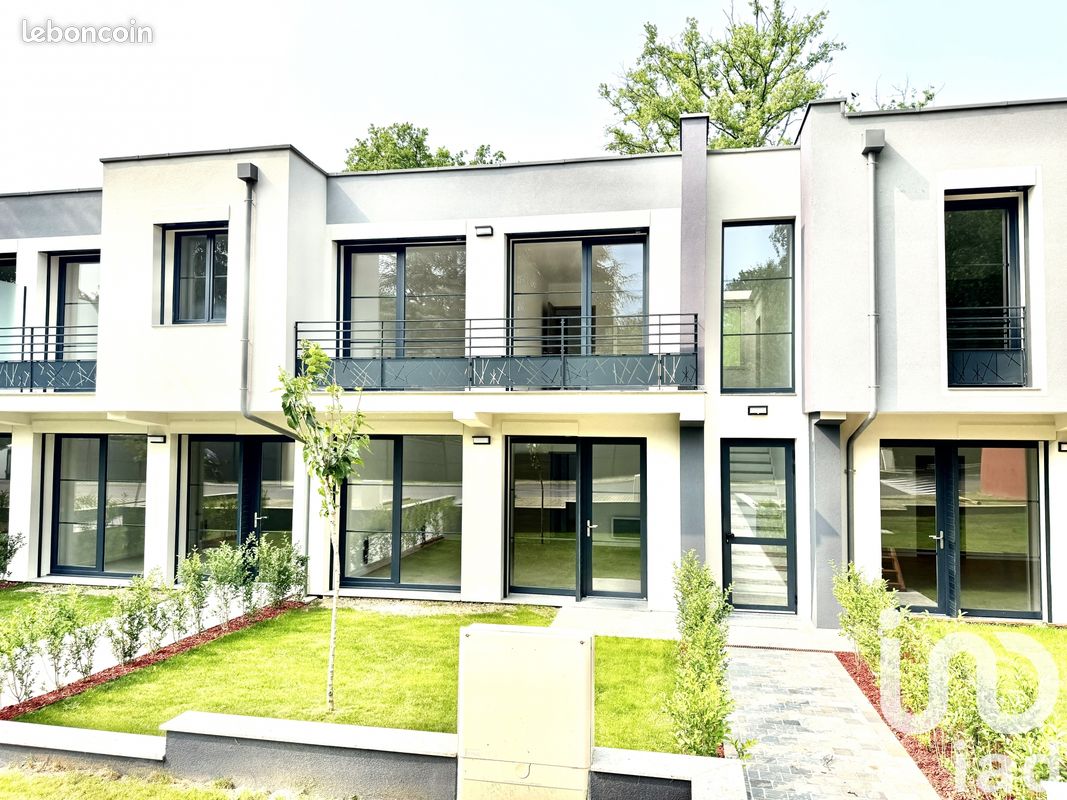 Appartement 4 pièces 88 m² · à Roinville · 88 m² · 299 000 €