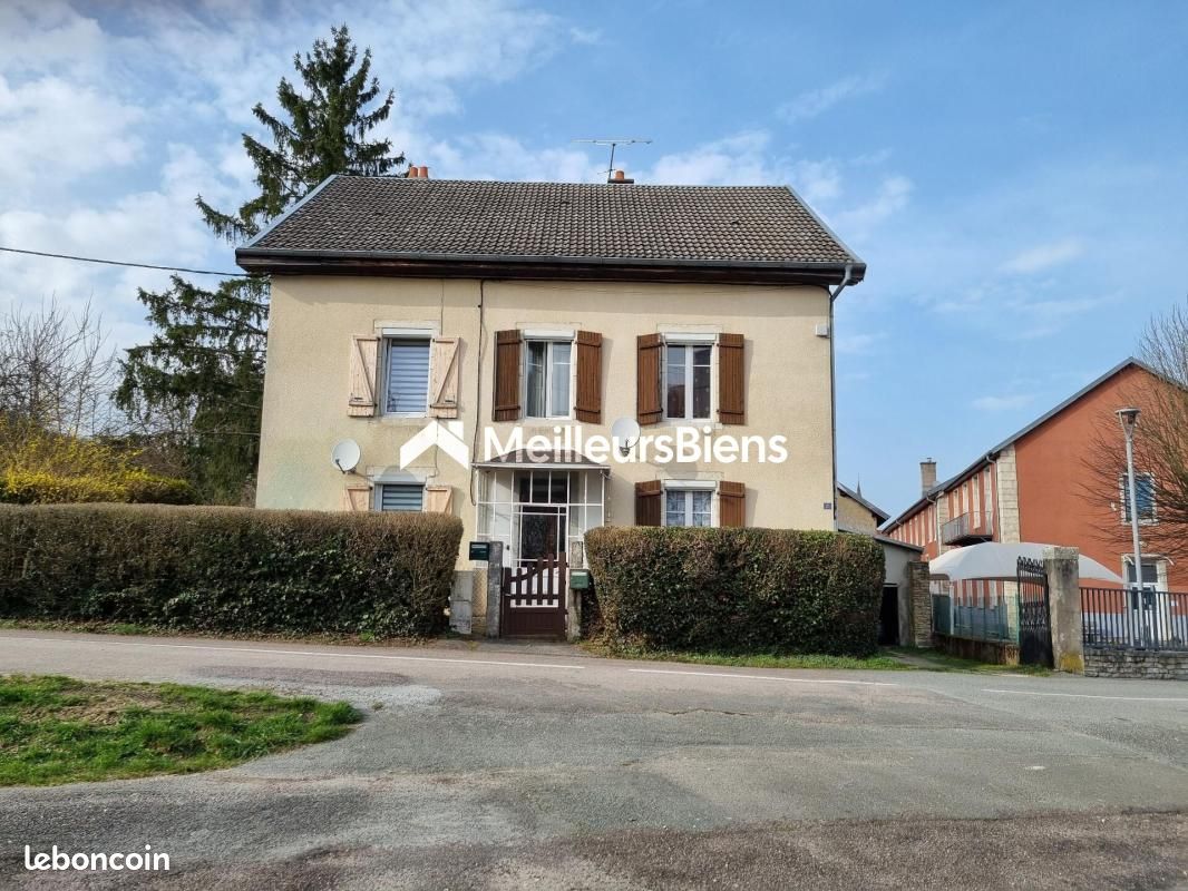 Appartement 6 pièces 120 m² · à Pont-de-Roide-Vermondans · 120 m² · 67 000 €