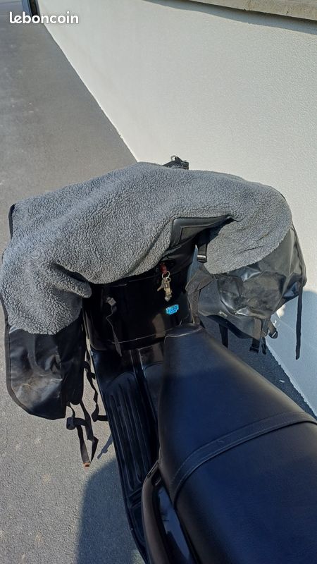 Tablier Bagster occasion Vespa Piaggio modele presentè LX 125 idem que le scooter 50cc (image 3)