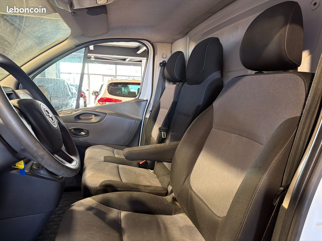 OPEL Vivaro Fg F2700 L1H1 1.6 CDTI 120 Pack Clim +- 2015 - Bluetooth - Aide au stationnement - Régulateur de vitesse (image 8)