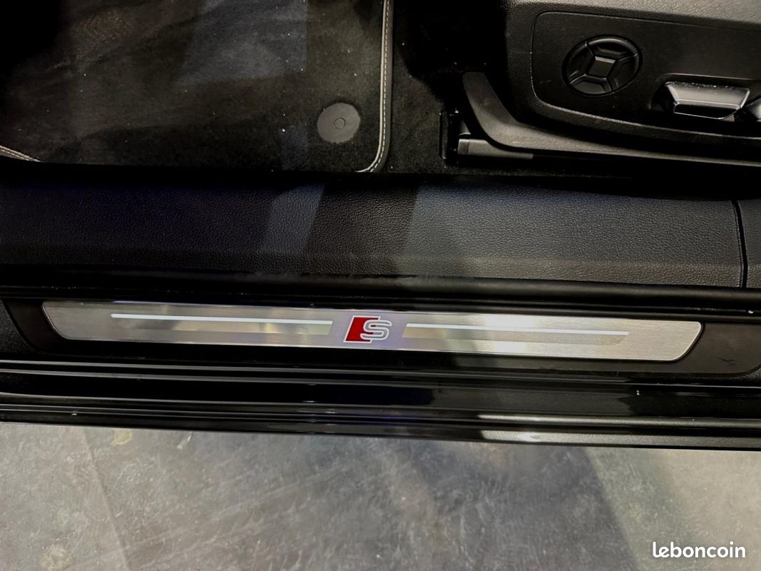 AUDI A6 AVANT 55 TFSI e QUATTRO S LINE (image 23)