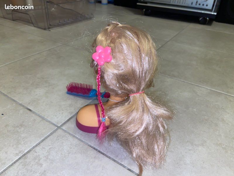 Tête à coiffer barbie (image 2)