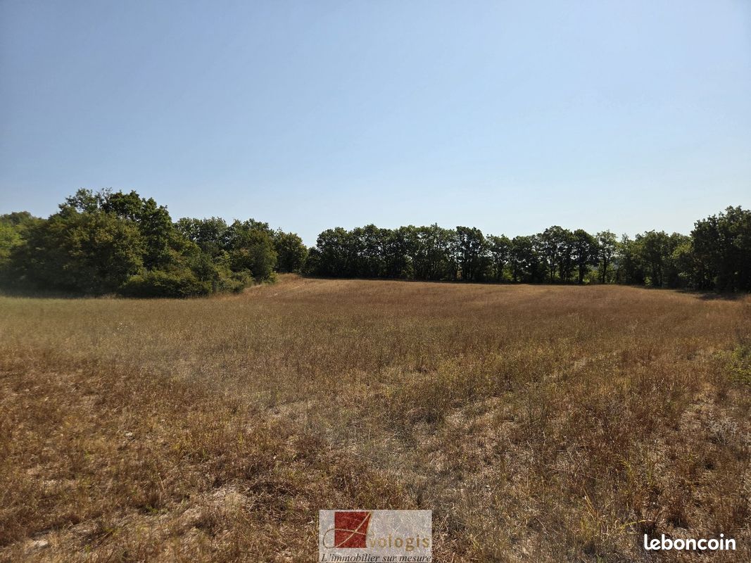 Terrain 16123 m² VALLERARGUES · à Vallérargues · 39 000 €