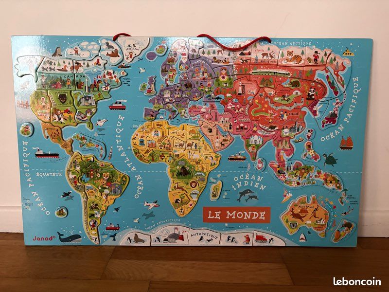 Tableau aimanté, puzzle monde (image 1)