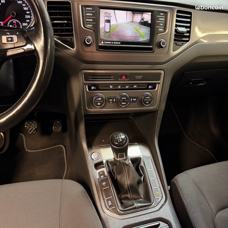 Volkswagen golf sportsvan 1.6 tdi 110ch bluemotion technology fap lounge (image 7)