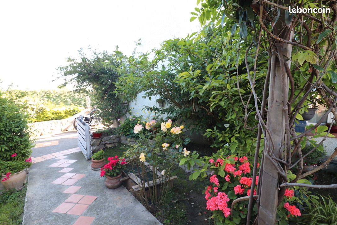 Maison 5 pièces 164 m² · à Arles · 164 m² · 298 000 €