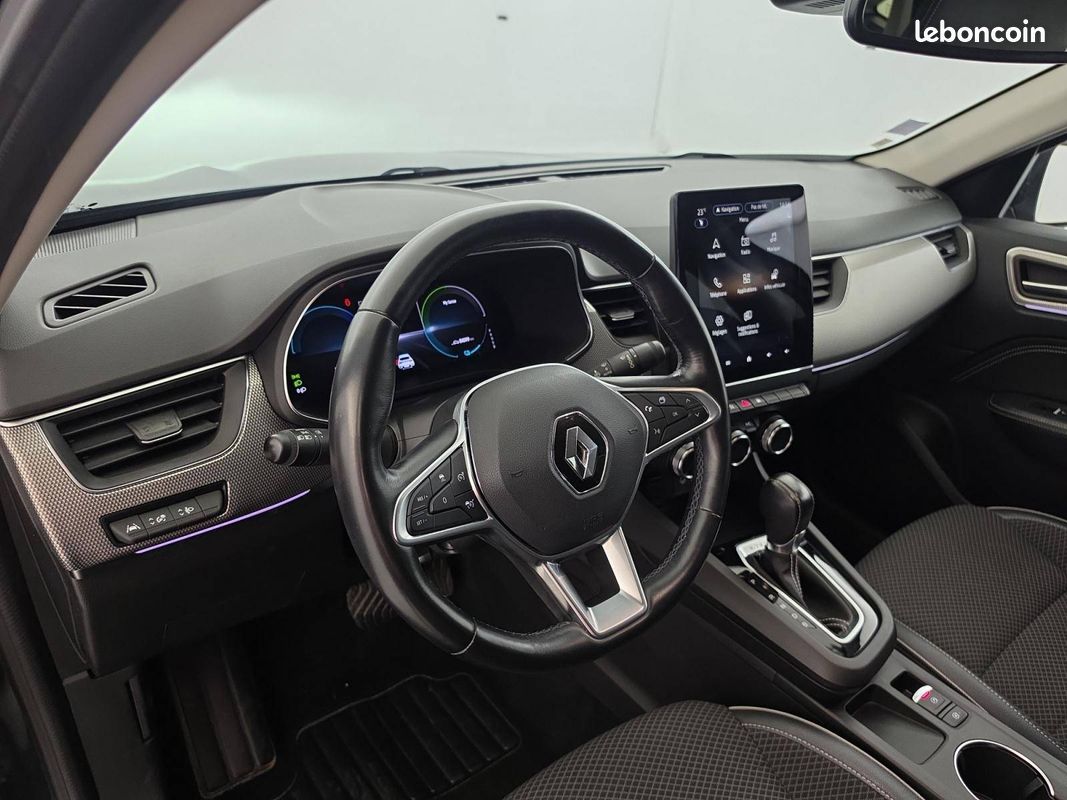 RENAULT Arkana E-Tech 145 - 21B Intens (image 10)