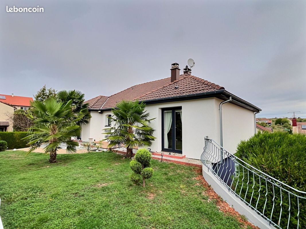 Maison 5 pièces 94 m² · à Hundling · 94 m² · 220 000 €