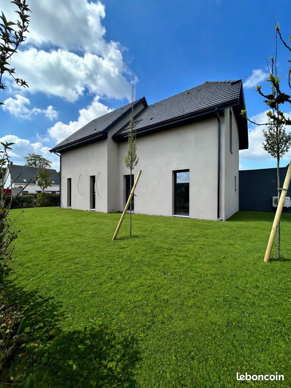 Maison 6 pièces 125 m² · à Isneauville · 125 m² · 459 000 €