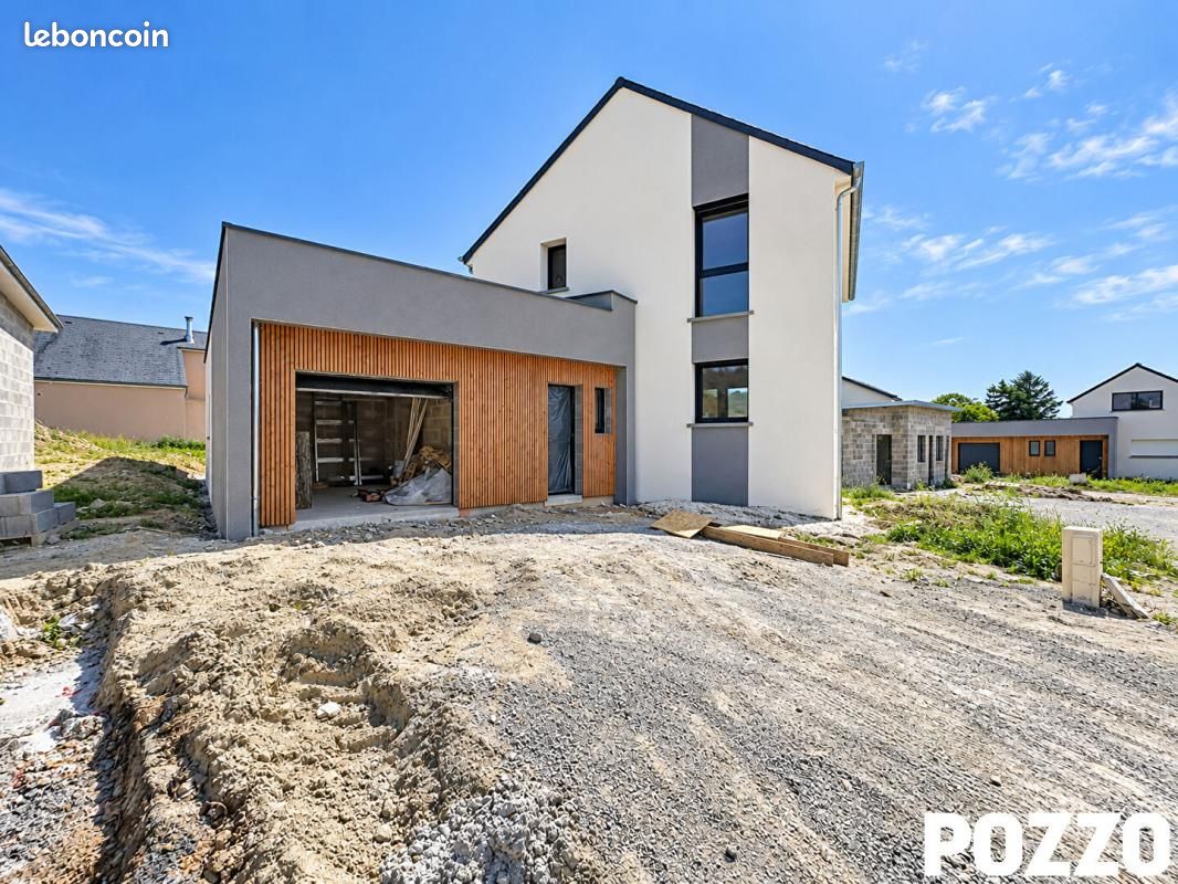 Maison 5 pièces 102 m² · à Bréhal · 102 m² · 445 000 €