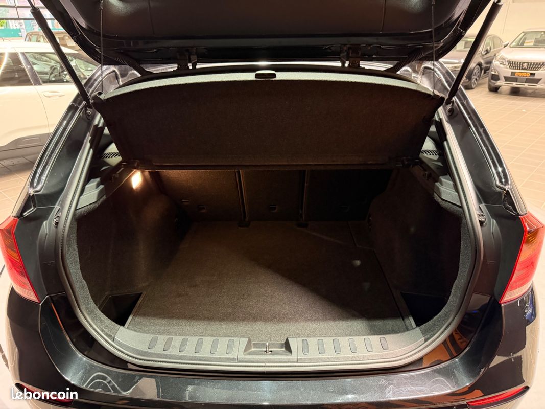 BMW X1 20D 184ch M Sport X Drive - SUIVI COMPLET - APPLE CARPLAY - SIÈGE ALCANTARA CHAUFFANTS - ATTELAGE (image 14)