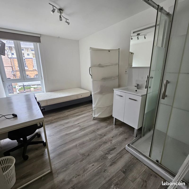 Appartement 95 m² · à Villeneuve-d'Ascq · 95 m² · 450 €/mois