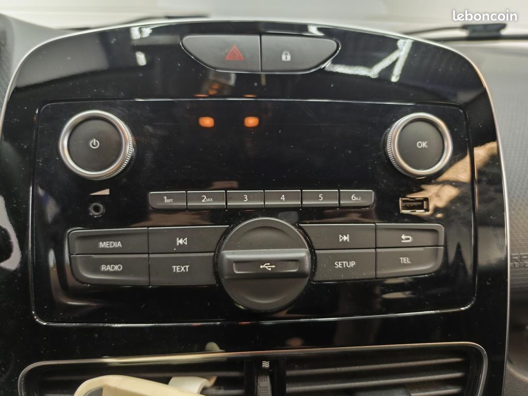 RENAULT CLIO 0.9 TCe 90 CH GENERATION PHASE 2 / RADAR DE RECUL / REGUL / LIMIT / BLUETOOTH / LED / GARANTIE (image 18)