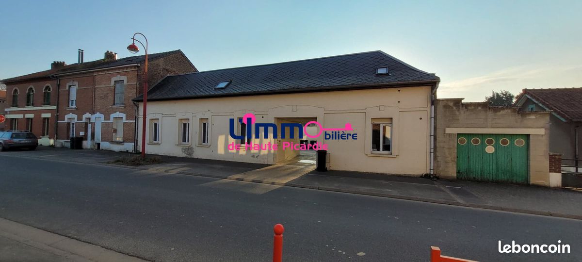 Immeuble 239 m² · à Chaulnes · 239 m² · 251 800 €