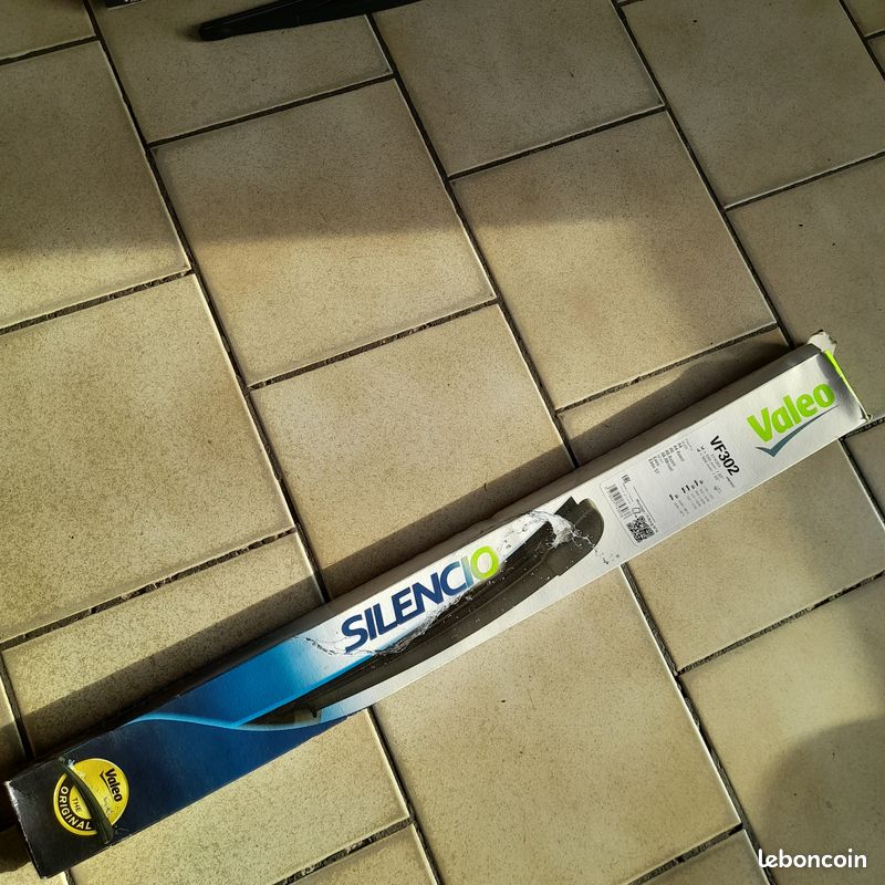 Balaie d essuie glace valeo neuf audi a4 a6 (image 1)