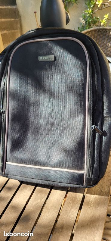 Sac ordinateur ou cartable (image 1)