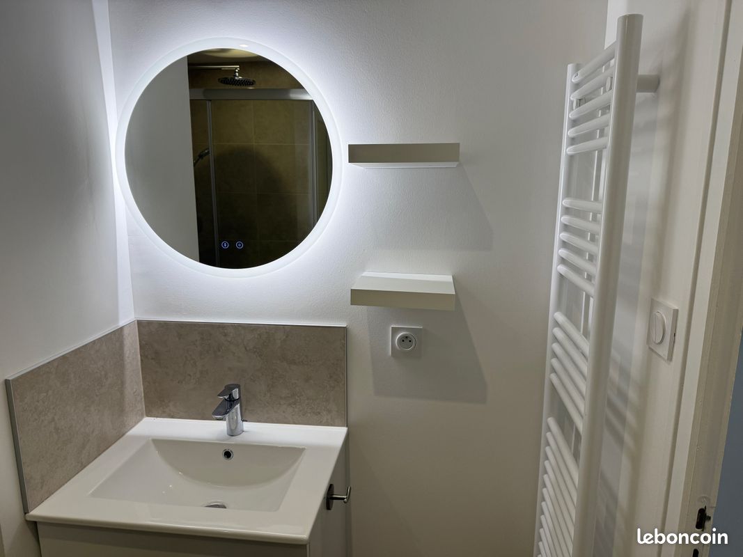 Appartement 3 pièces 45 m² · à Le Pont-de-Claix · 45 m² · 720 €/mois