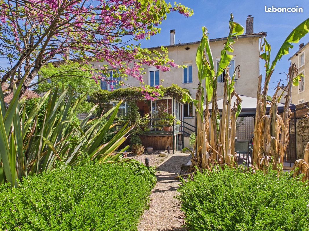 Maison 9 pièces 194 m² · à Eymet · 194 m² · 349 000 €