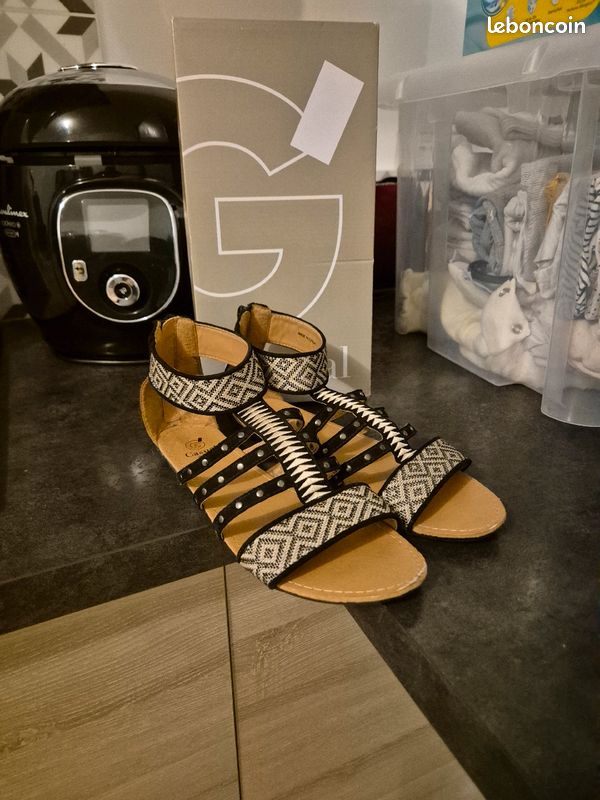 Sandales femme taille 39 (image 1)