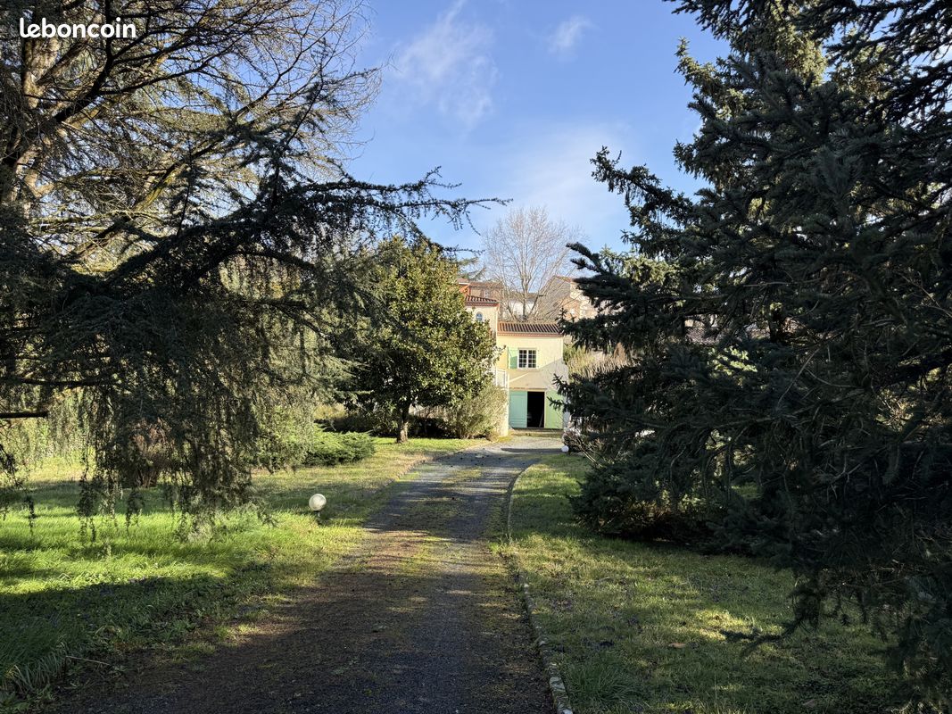 Maison 5 pièces 139 m² · à Saint-Juéry · 139 m² · 325 000 €