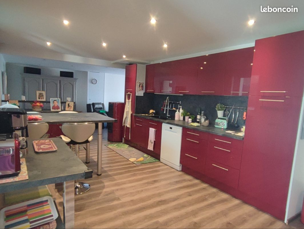Maison 5 pièces 150 m² · à Cusset · 150 m² · 255 000 €