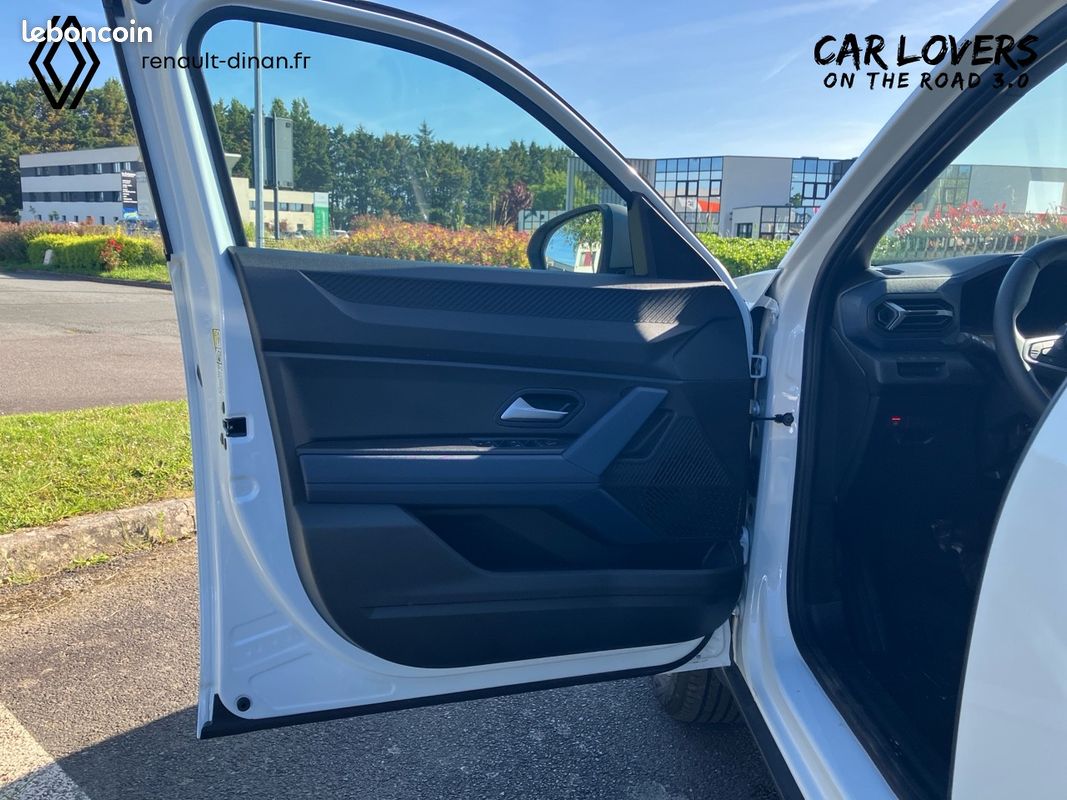 DACIA Duster Hybrid 140 Journey (image 17)