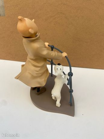 Grande Figurine Tintin Et Milou - Studio Aventure - 34 Cm