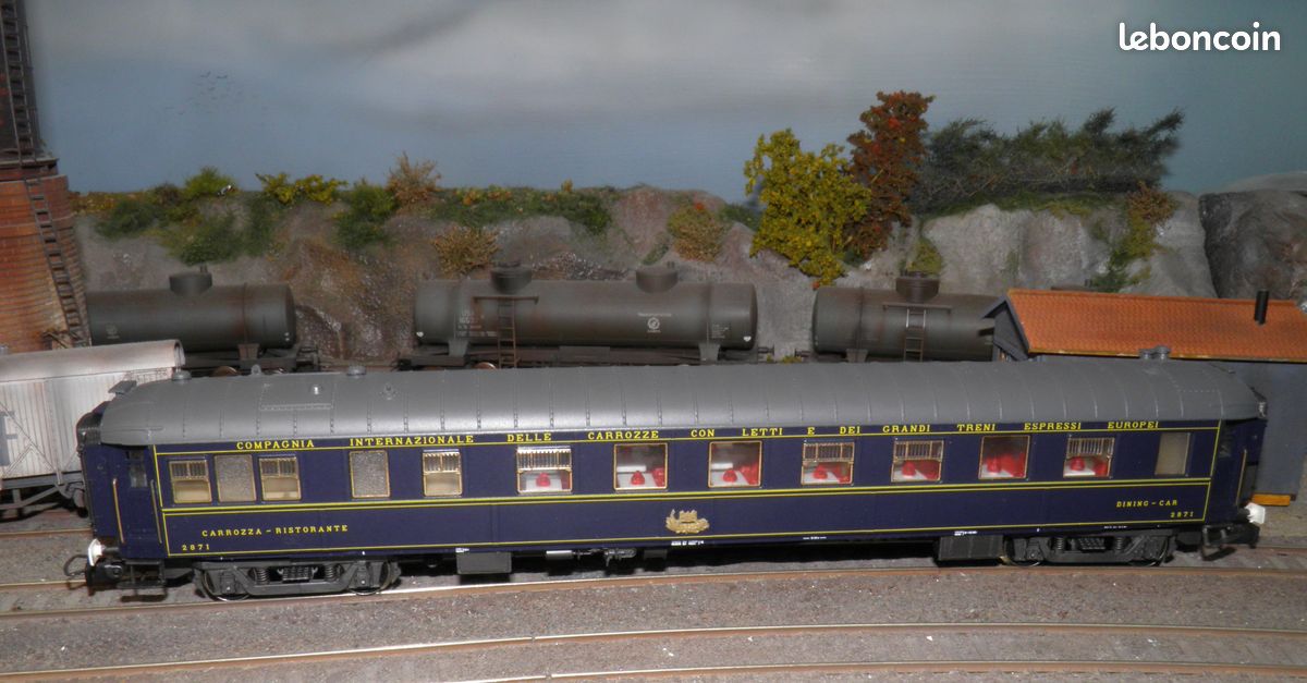 RMA 432 VOITURE RESTAURANT CIWL n°4014 TRAIN ELECTRIQUE HO