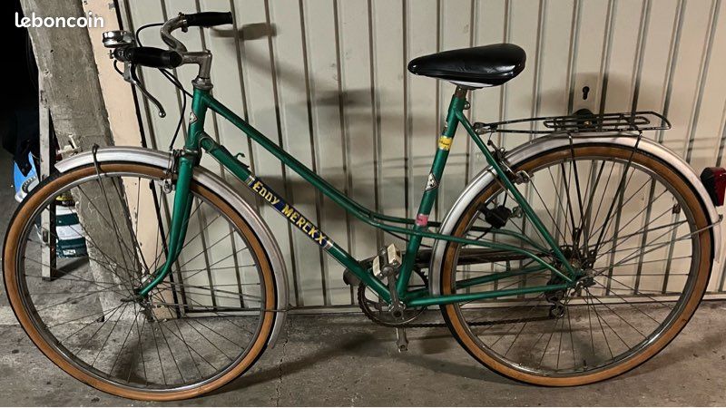 Vélo de ville vintage femme vert - Type demi-course / rétro (image 1)