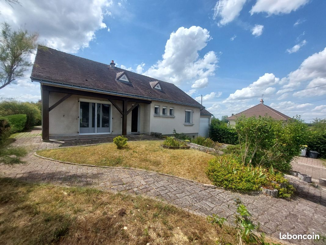 Maison 6 pièces 158 m² · à Montlouis-sur-Loire · 158 m² · 298 200 €