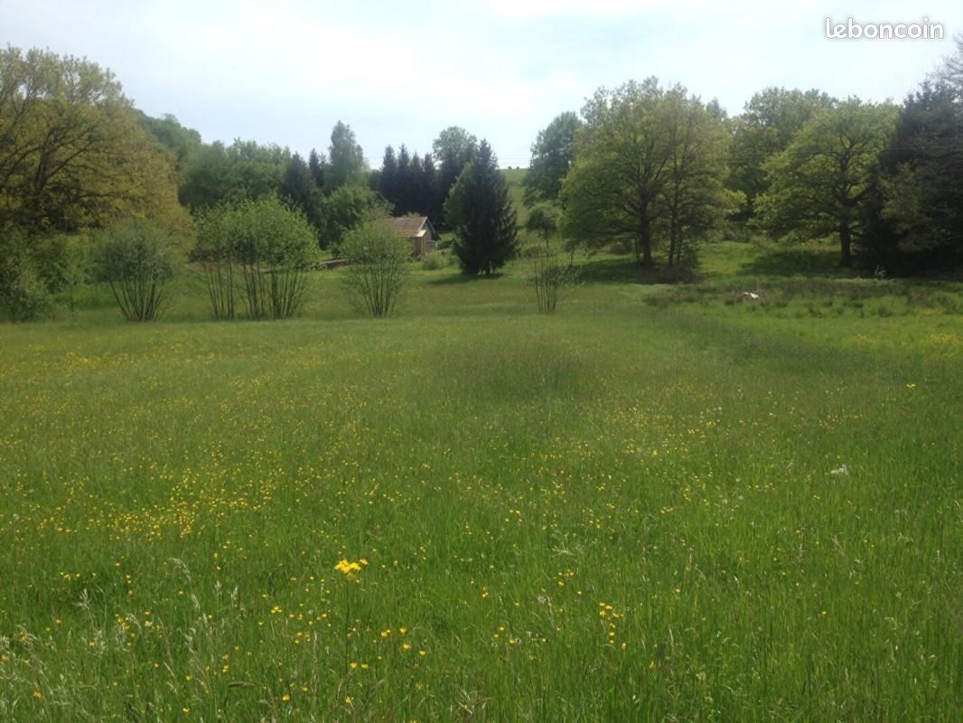Terrain 1 000 m² Menoncourt · 85 000 €