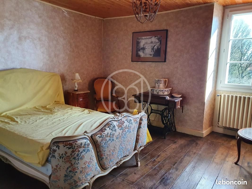 Maison 11 pièces 377 m² - Civray 86400 (image principale 16)