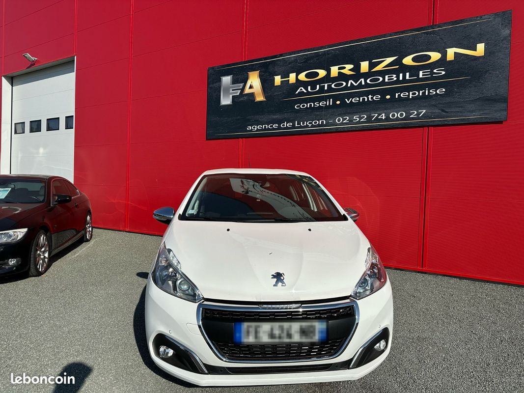 Peugeot 208 1.5 BLUE HDI 102 CH TECH EDITION - GARANTIE 12 MOIS (image 2)
