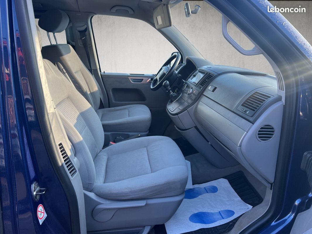 VOLKSWAGEN MULTIVAN 2.5 TDI 130 FAP Confort (7pl) (image 14)