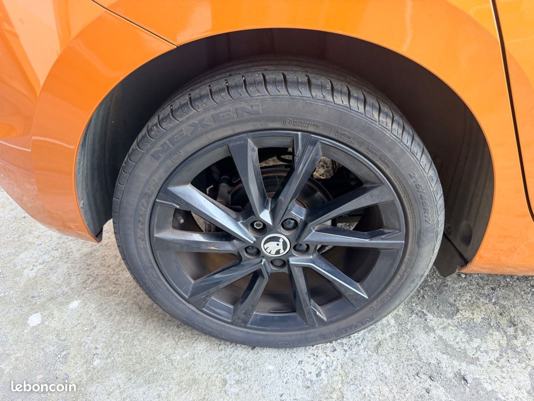 SKODA FABIA 1.0 TSI 95 CH SPORT EDITION + CAMERA DE RECUL + CARPLAy (image 27)