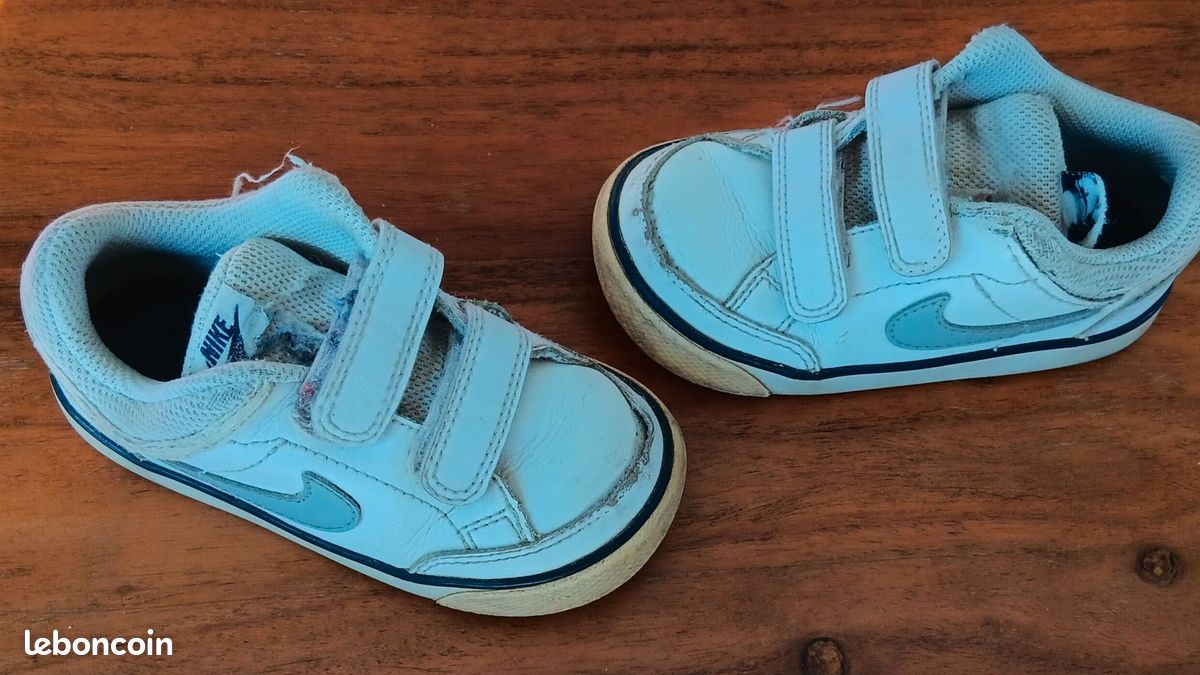 Chaussures blanches enfant pointure 23.5 (image 3)